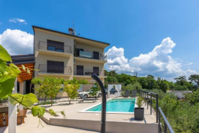 Pool Apartment Happy Sound - Happy Rentals